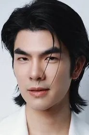 Phakphum Romsaithong